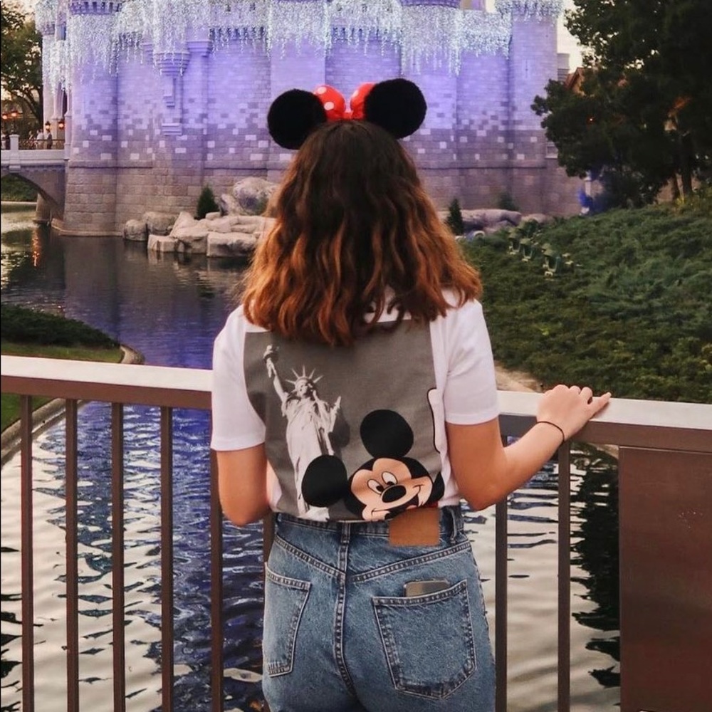 Zara disney mickey mouse in new york shirt medium.